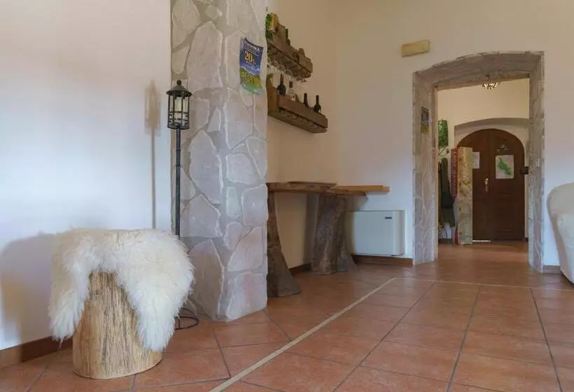 Ostello Albergo Dagli Elfi