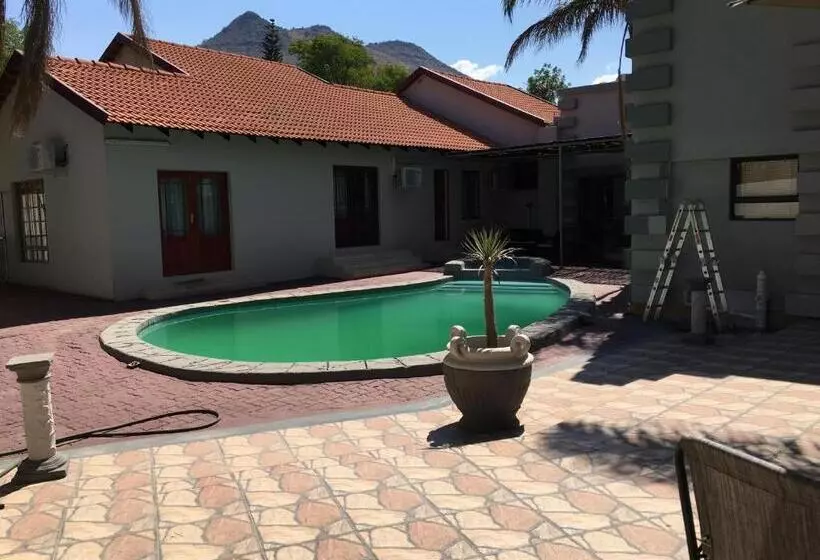 Majatalo Gracious Lodge