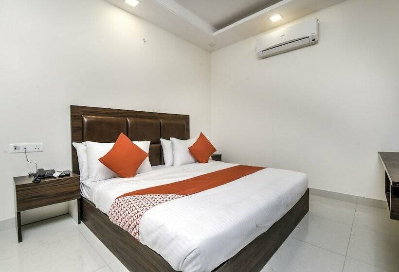 בית מלון כפרי Oyo 24427 Flagship Ilara