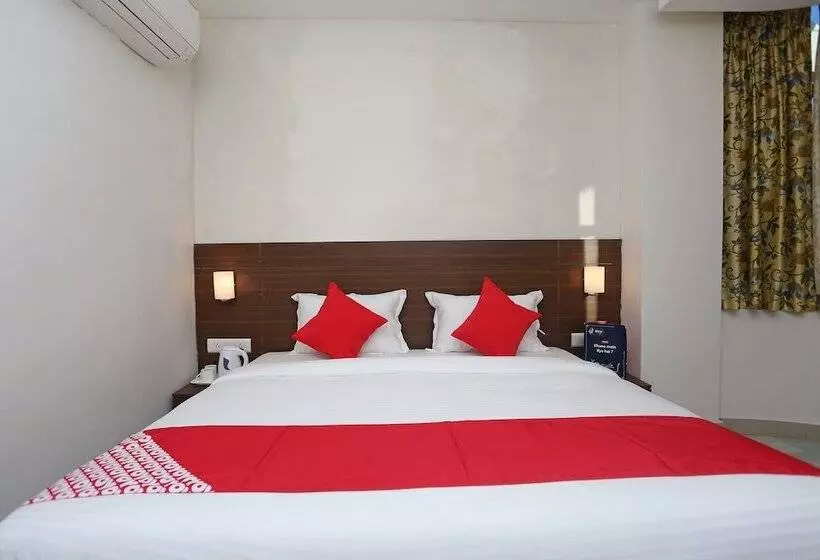 Super Hotel O Tulip Inn