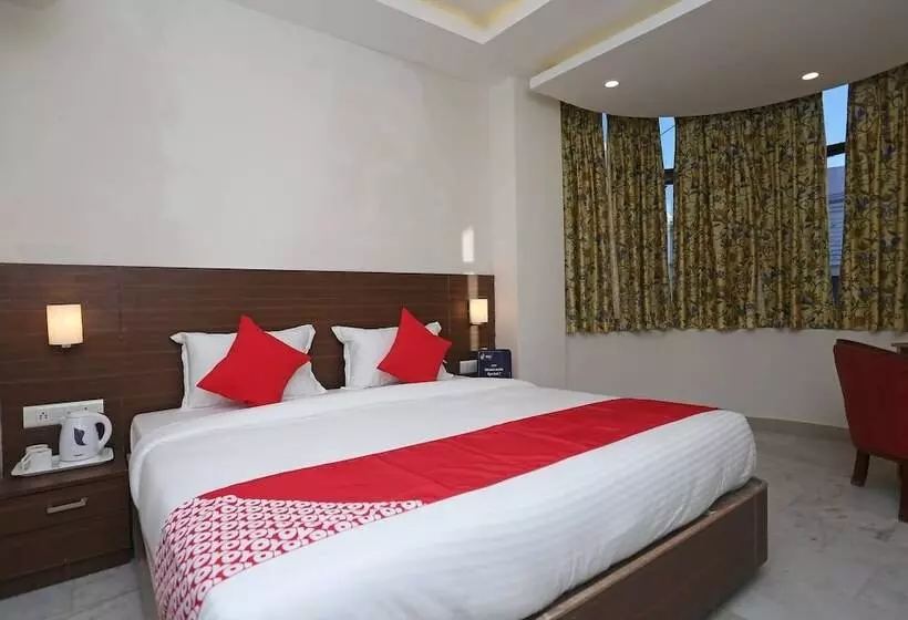 Super Hotel O Tulip Inn