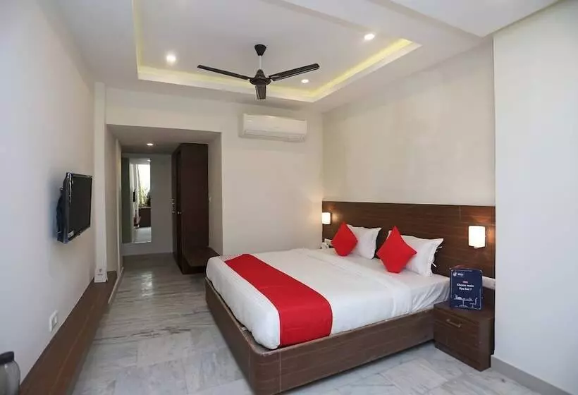 Super Hotel O Tulip Inn
