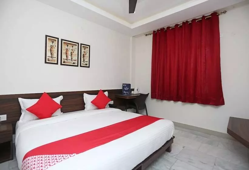 Super Hotel O Tulip Inn