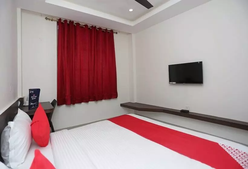 Super Hotel O Tulip Inn