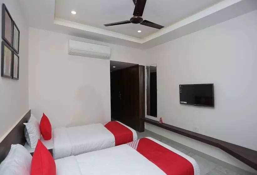 Super Hotel O Tulip Inn
