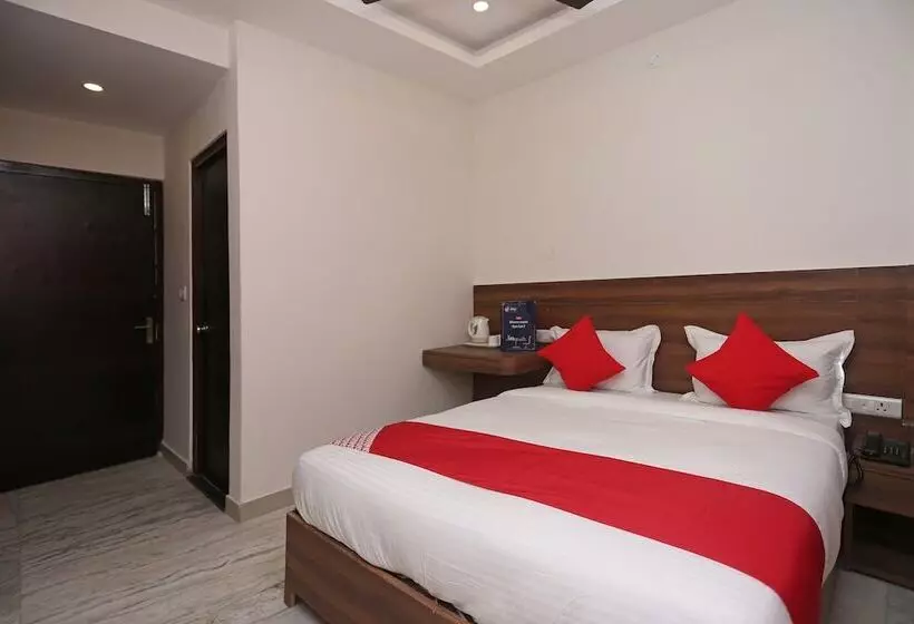 Super Hotel O Tulip Inn