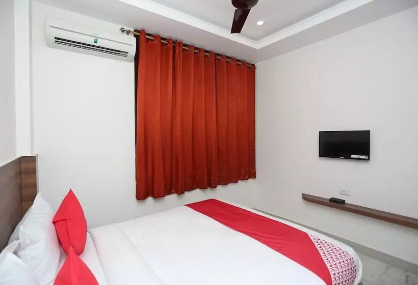 Super Hotel O Tulip Inn