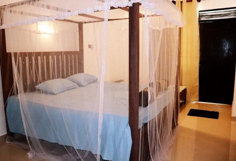 Отель Sea Avenue Eco Garden