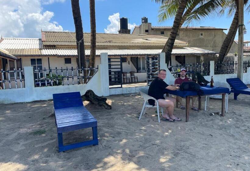 ペンション Winston Sea Front Villa