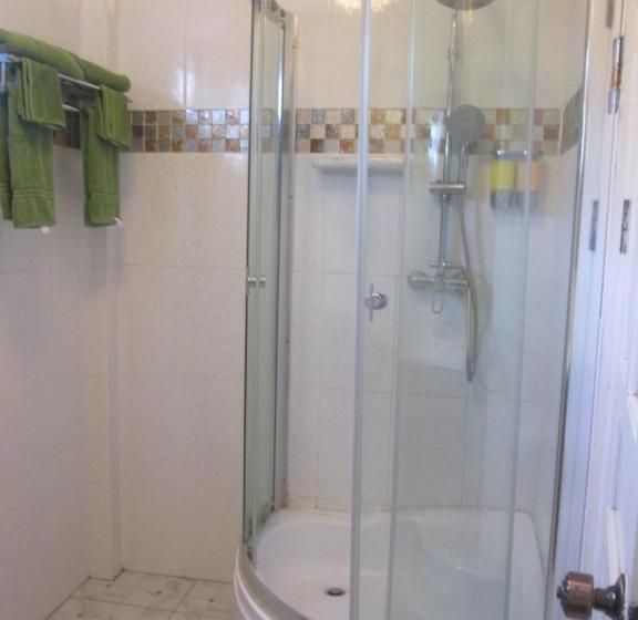 پانسیون Spacious Private Suite