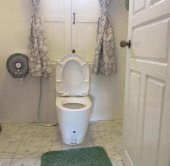 پانسیون Spacious Private Suite