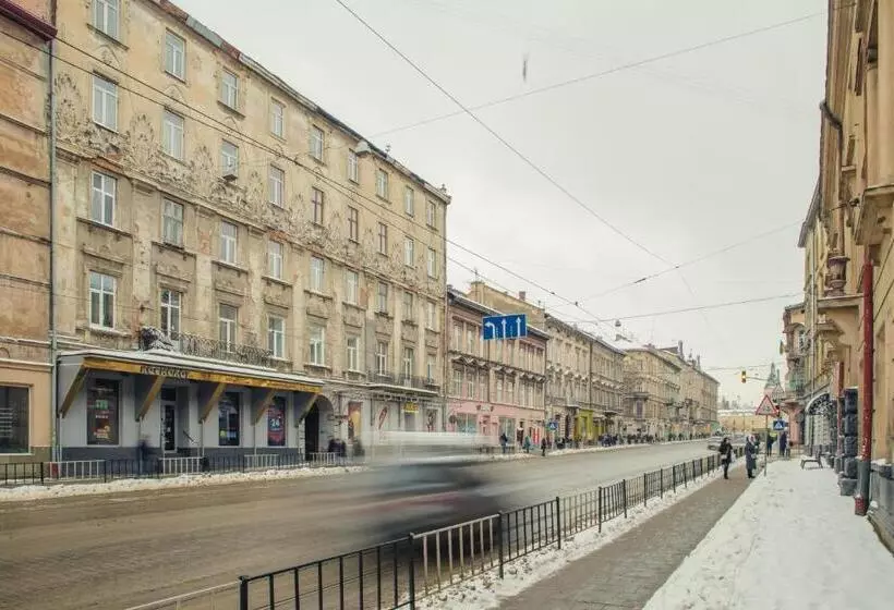 هاستل Mini Hotel Barvy Lvova On Horodotska St