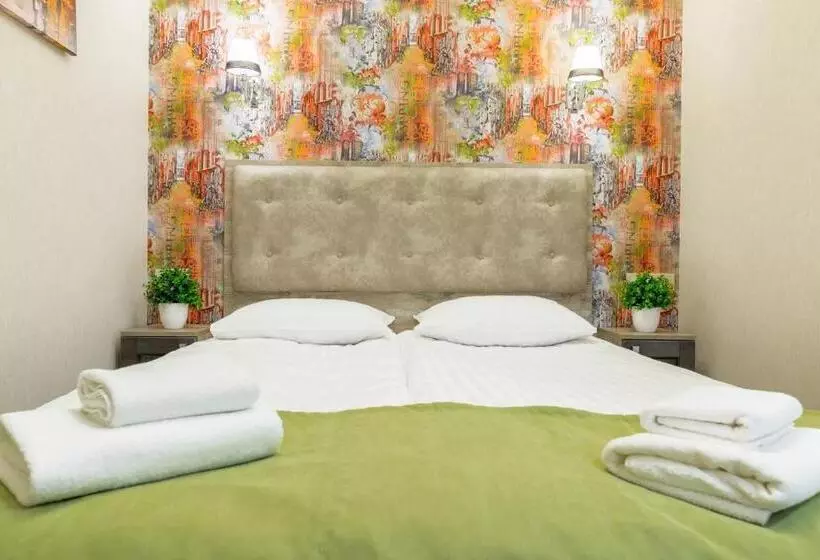 هاستل Mini Hotel Barvy Lvova On Horodotska St