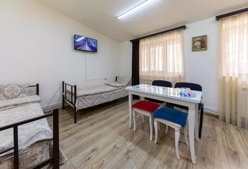 هاستل Tatev Hotel And Tours