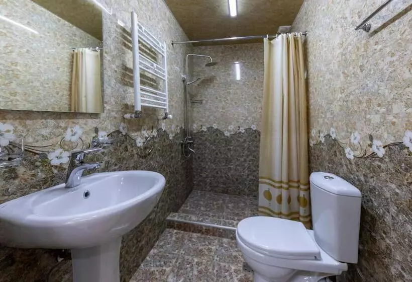 هاستل Tatev Hotel And Tours