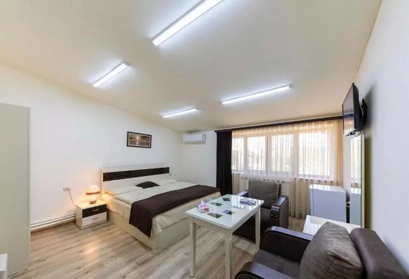 هاستل Tatev Hotel And Tours