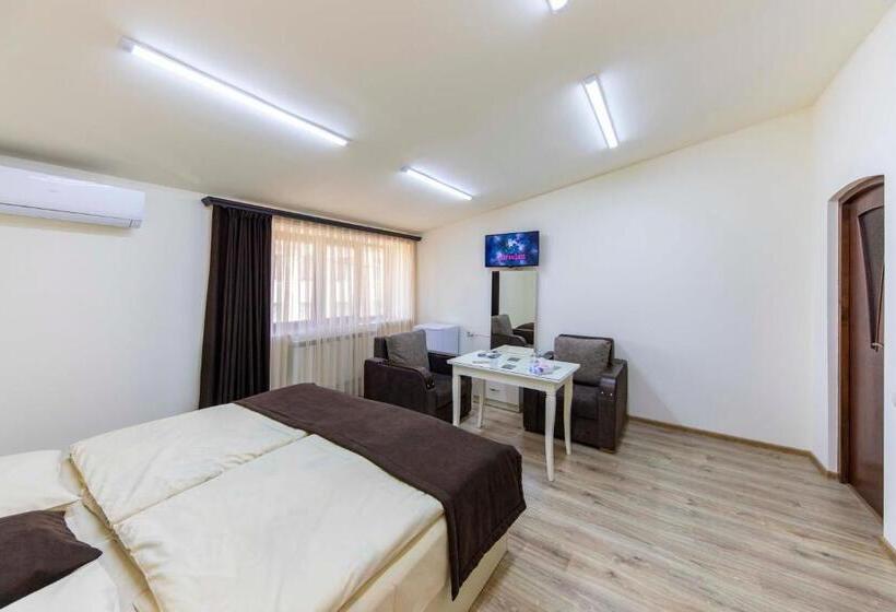 Hostel Tatev Hotel And Tours