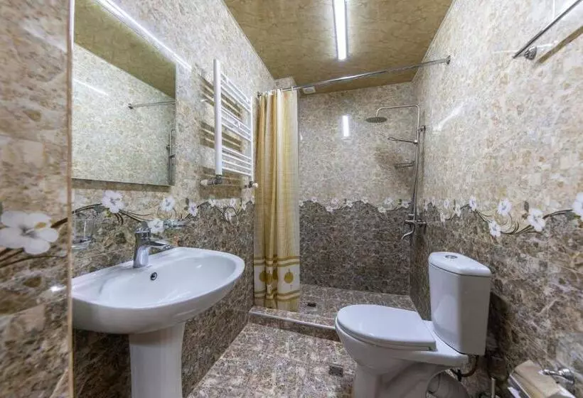 هاستل Tatev Hotel And Tours