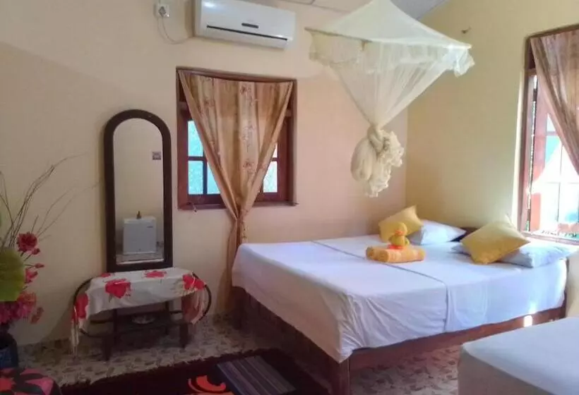 تختخواب و صبحانه Flower Inn