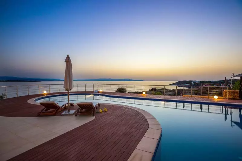 Efzin Villa At Tersanas Near The Beach