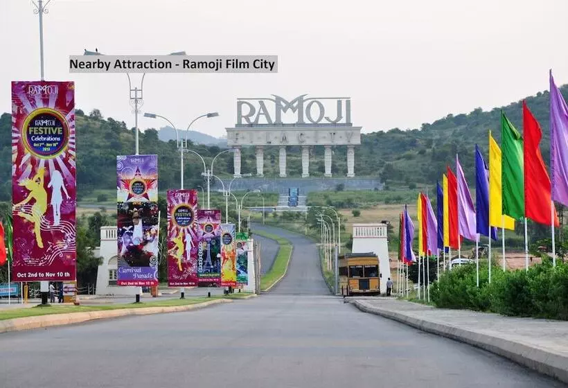 هتل Super Townhouse Townvilla Guesthouse