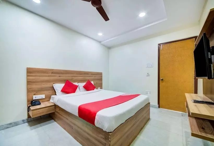 هتل Super Townhouse Townvilla Guesthouse