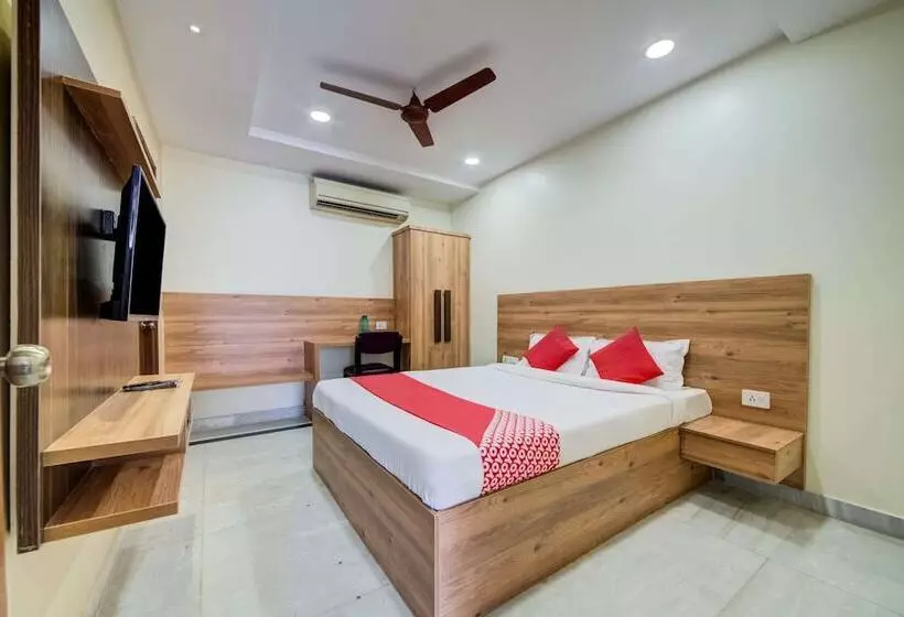 هتل Super Townhouse Townvilla Guesthouse