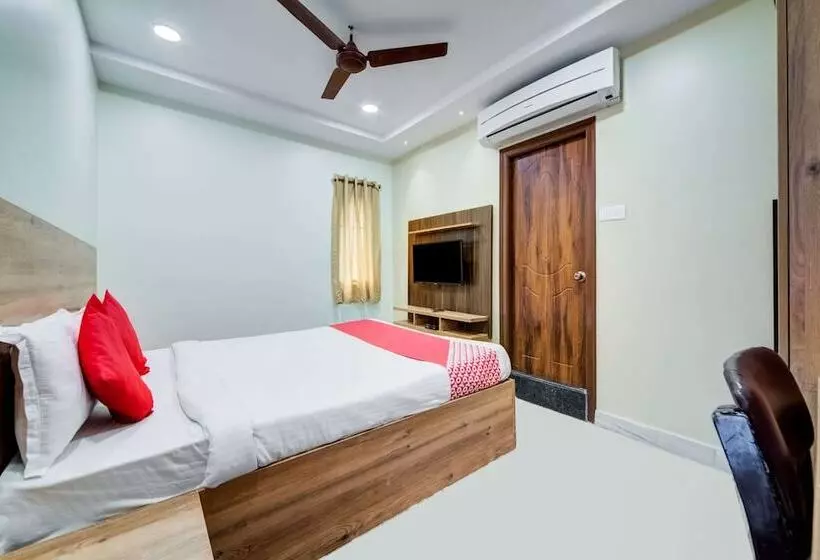 هتل Super Townhouse Townvilla Guesthouse