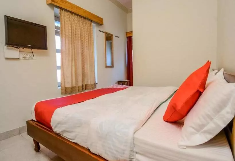 Oyo 18825 Hotel Akshey