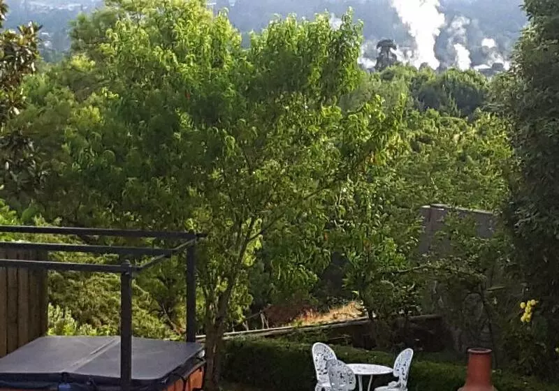 Aamiaismajoitus (B&B) Geyser Lookout Bnb