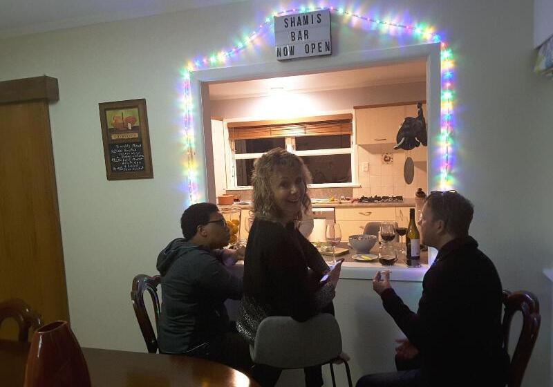 민박 Geyser Lookout Bnb