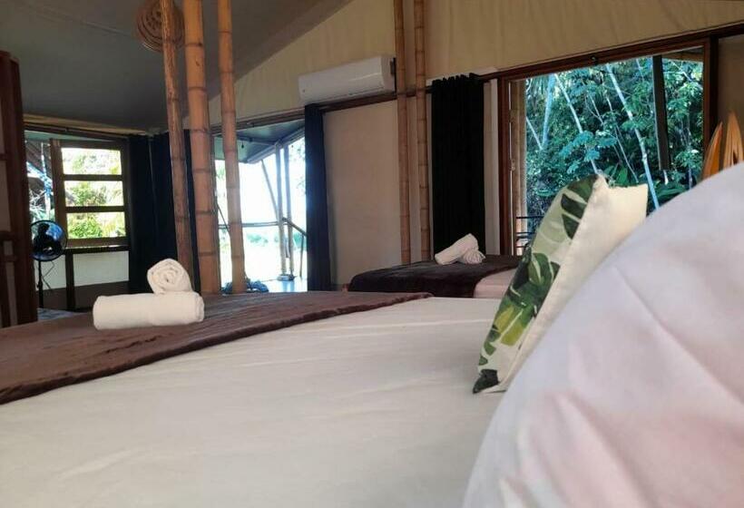 هتل Houttuyn Wellness River Resort