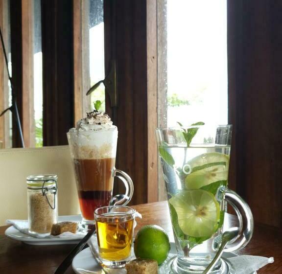 هتل Houttuyn Wellness River Resort