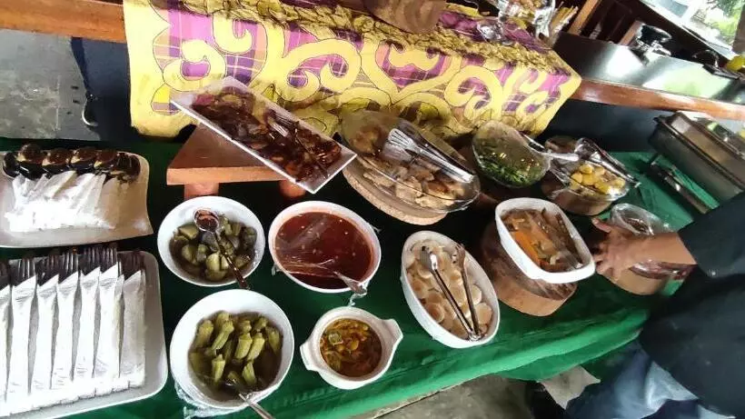 هتل Houttuyn Wellness River Resort