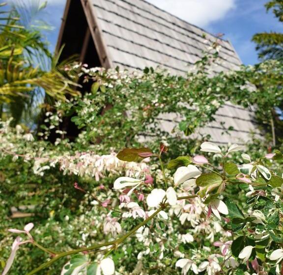 هتل Houttuyn Wellness River Resort