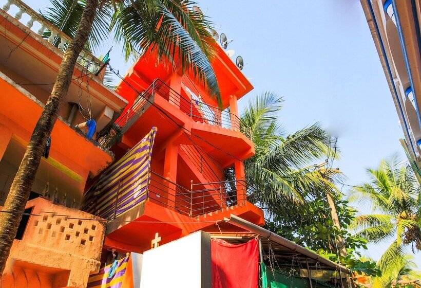 בית מלון כפרי Oyo 22418 Frank Rooms