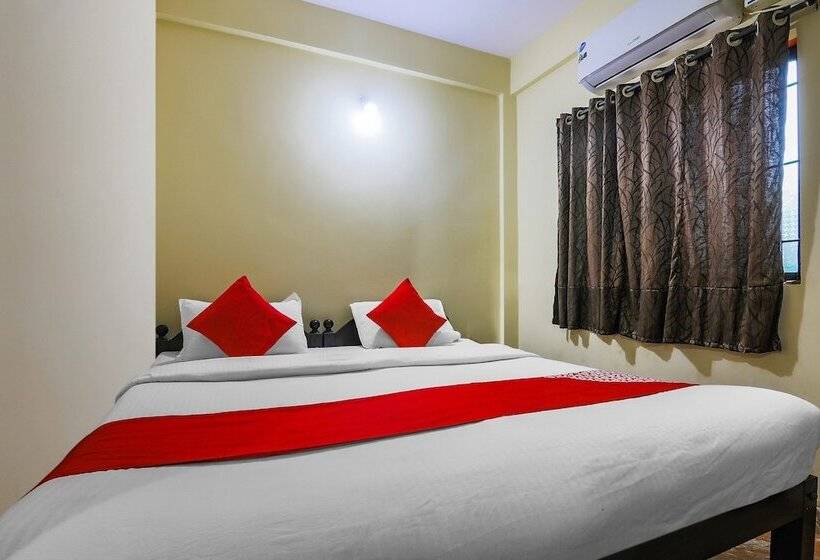 בית מלון כפרי Oyo 22418 Frank Rooms