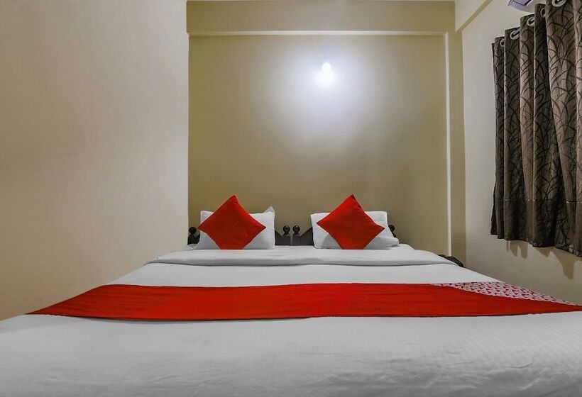 בית מלון כפרי Oyo 22418 Frank Rooms