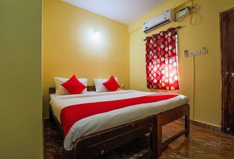 בית מלון כפרי Oyo 22418 Frank Rooms