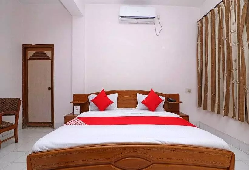 Oyo 16112 Hotel Uruvela International