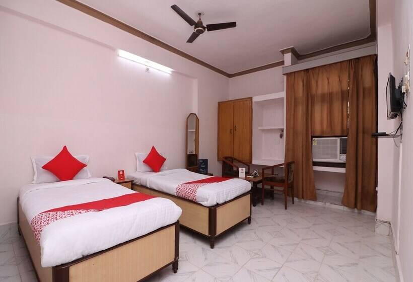 Oyo 16112 Hotel Uruvela International