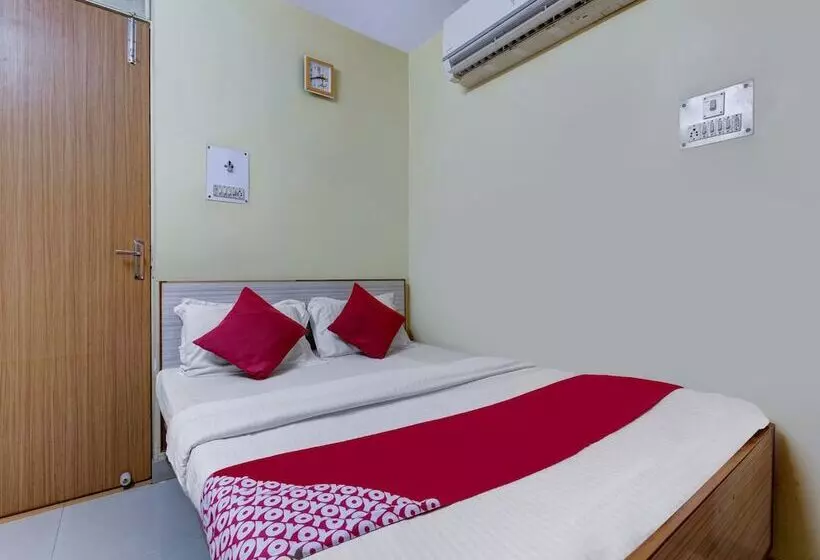 Oyo 4283 Hotel Satguru
