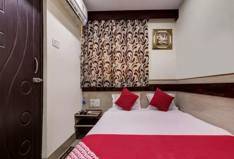Oyo 4283 Hotel Satguru
