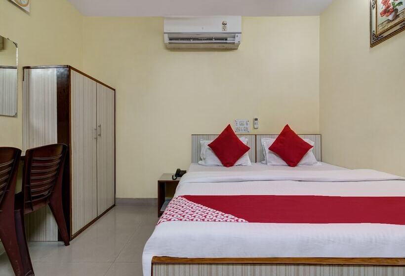 Oyo 4283 Hotel Satguru