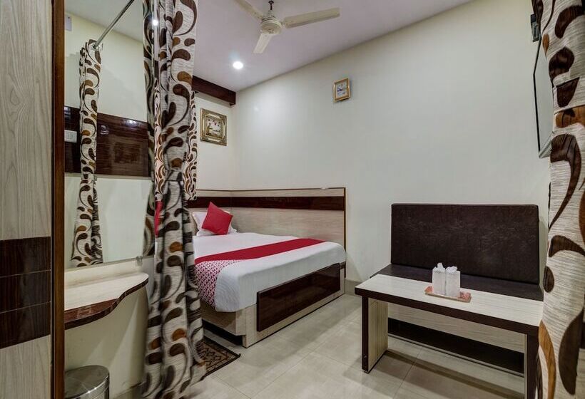 Oyo 4283 Hotel Satguru