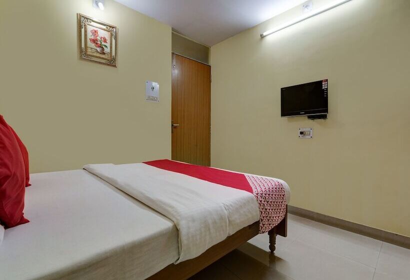 Oyo 4283 Hotel Satguru