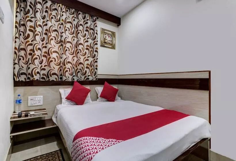 Oyo 4283 Hotel Satguru