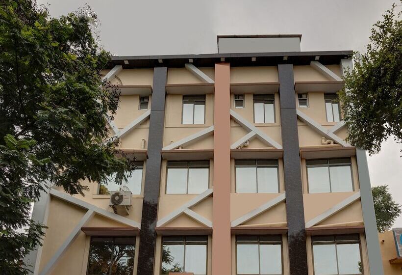 Oyo 4283 Hotel Satguru