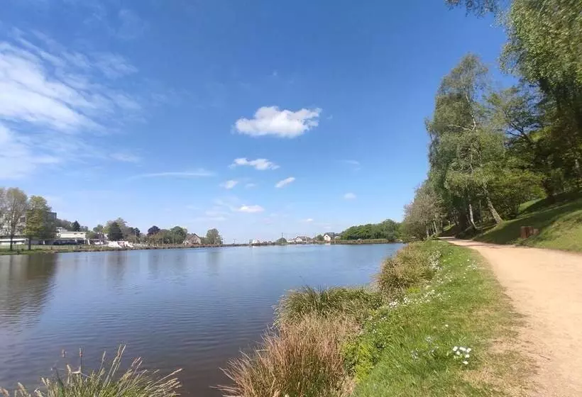 ホテル Hôtel Le Pommeil