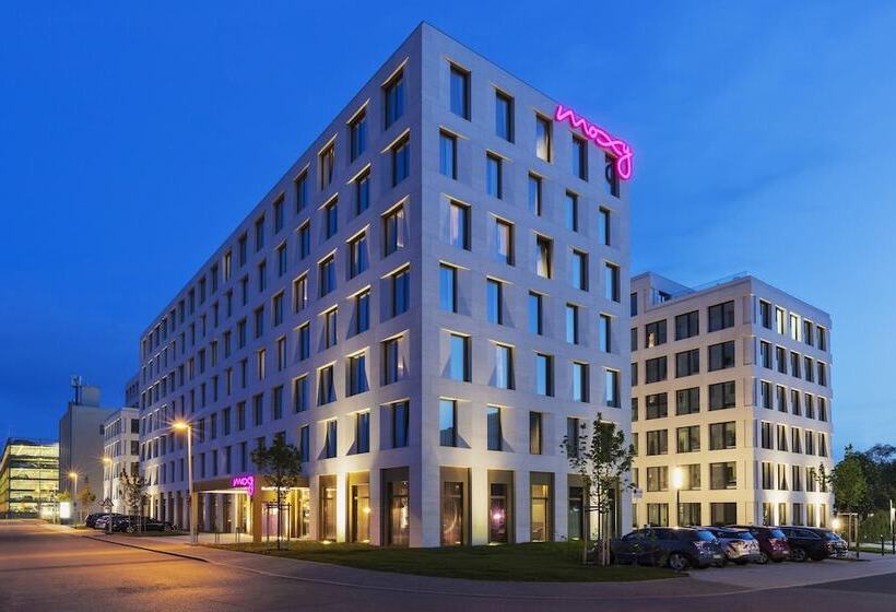 호텔 Moxy Darmstadt